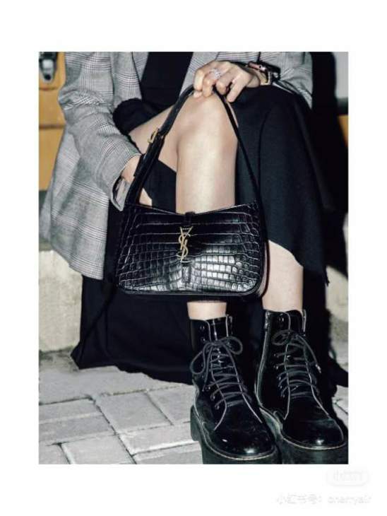 Picture of Saint Laurent Handbags _SKUfw167176833fw